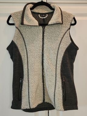 Kuhl Kozet Size Medium Sherpa Zip Vest